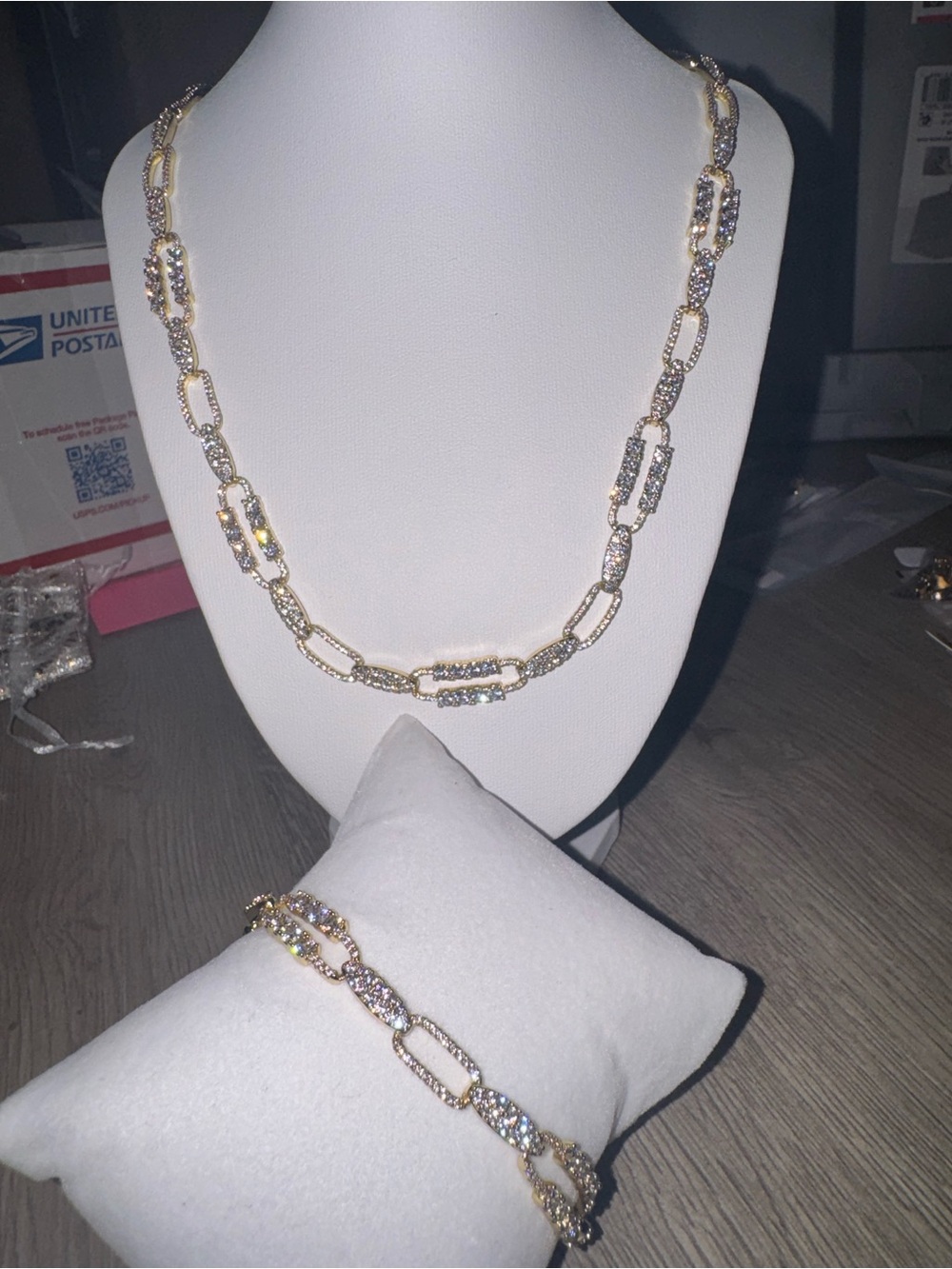 Gold Crystal Link Necklace and Bracelet Set - Elegant Women's Jewelry
